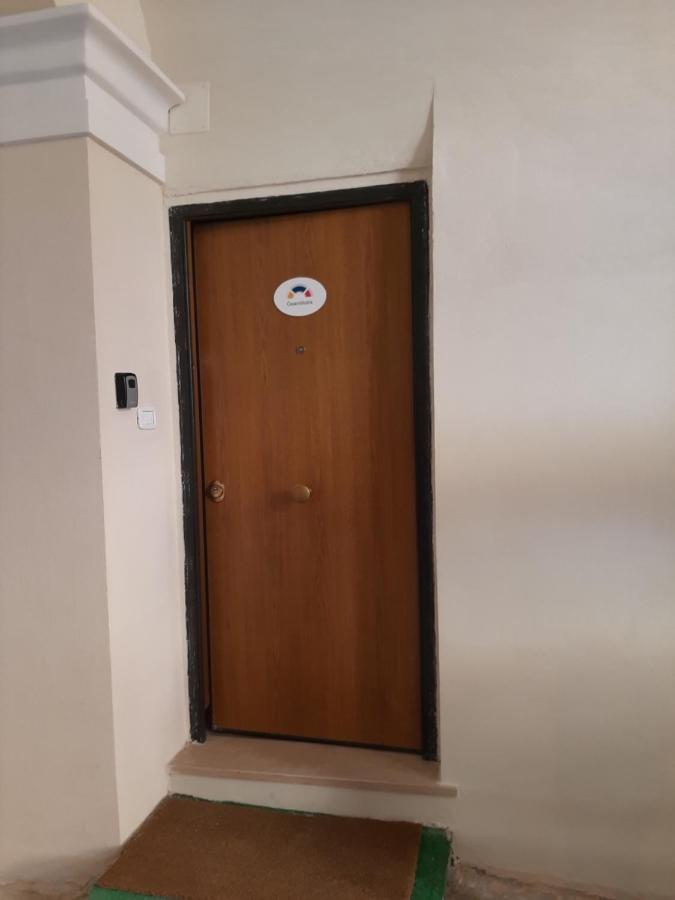 サレルノCasa Vittoriaアパートメント エクステリア 写真